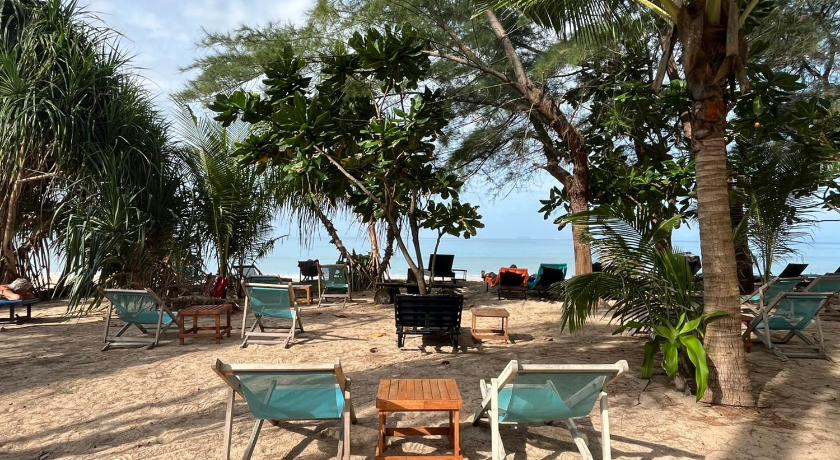 Lanta Island Resort - image 37