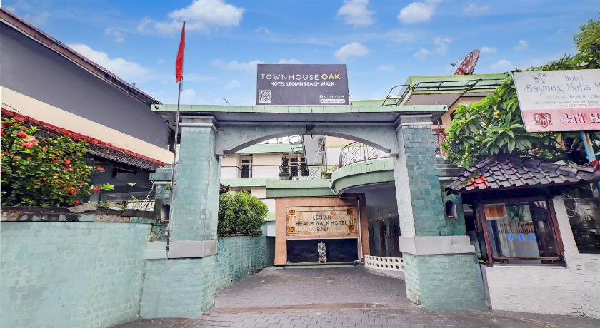 Townhouse Oak Legian Near Legian Beach Formerly Sayang Maha Merta - image 28