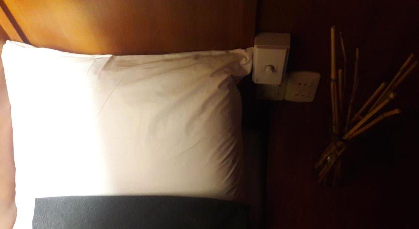 Image of Single Capsule with Shared Bathroom 5