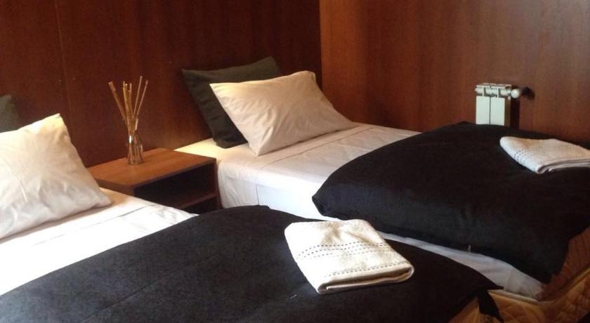 Image of Deluxe Room 1