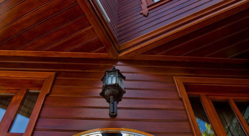 GLK PREMIER The Home Suites & Spa - image 5