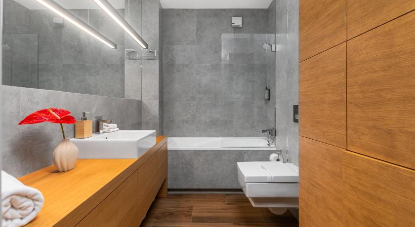Zdjęcie: Apartament z balkonem i widokiem na okolicę (Apartment with View and Balcony) 2