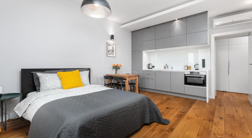 Zdjęcie: Apartament z balkonem i widokiem na okolicę (Apartment with View and Balcony) 0