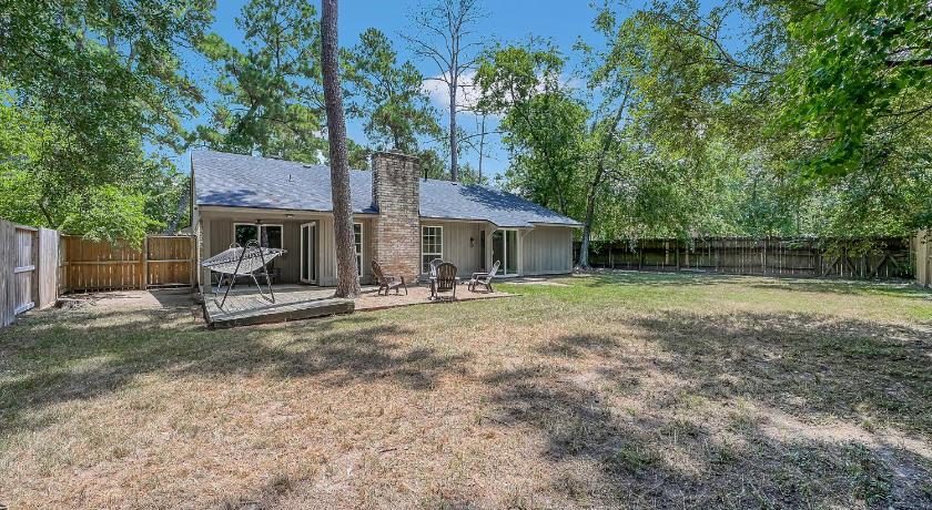 더 우드랜즈 (TX) Fire Pit Grill Hammock King Bed 4성급 숙소 객실