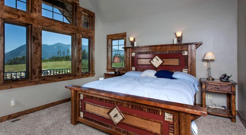 西冰川 (蒙大拿) Amazing Log Cabin Rental with Pool Table in the Mountains in West Glacier, Montana 4星级 住宿 套房