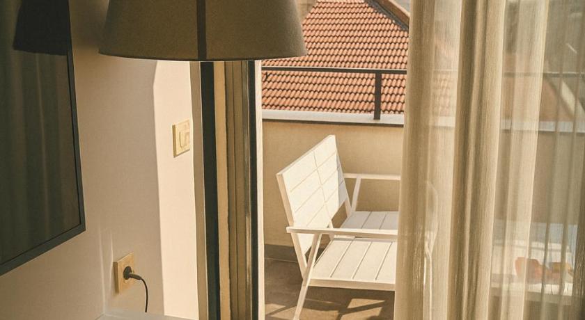 Sparkle Hotel - image 14