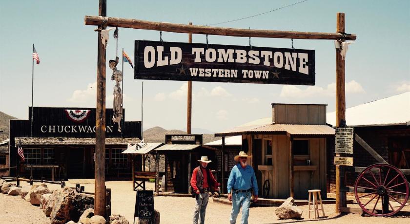 墓碑镇 (AZ) Cozy Old West Glamping Walk to Tombstone 4星级 住宿 套房