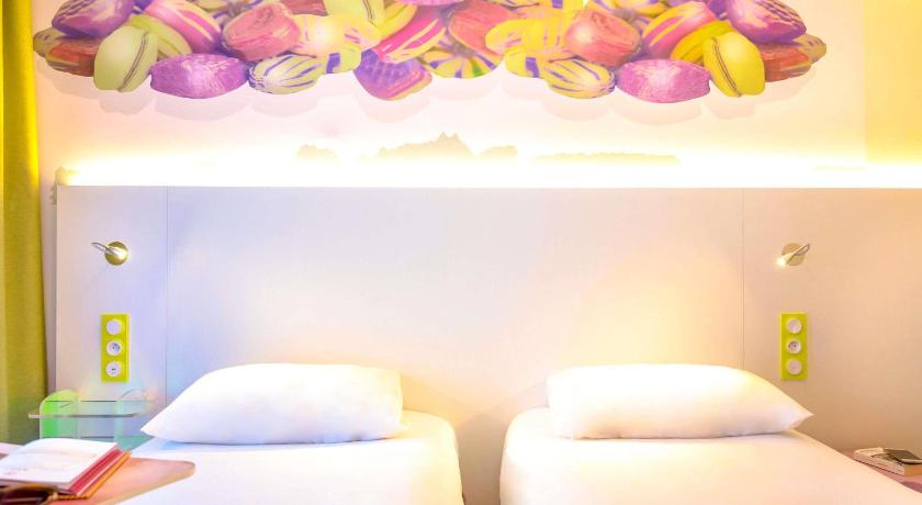 Image of Twin Room 6