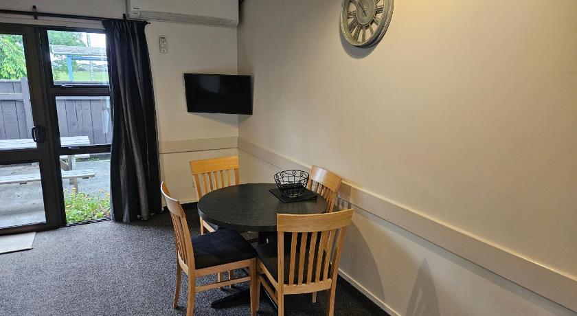 Image of One Bedroom Motel 4