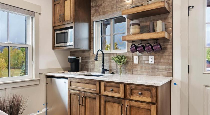 미드웨이 (UT) The Highland Cow Room - Newly Built Midway Loft 2성급 숙소 수영장