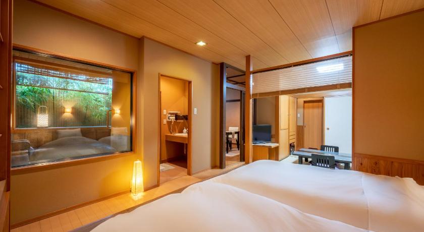 하나마키 割烹旅館 廣美亭 3성급 숙소 수영장