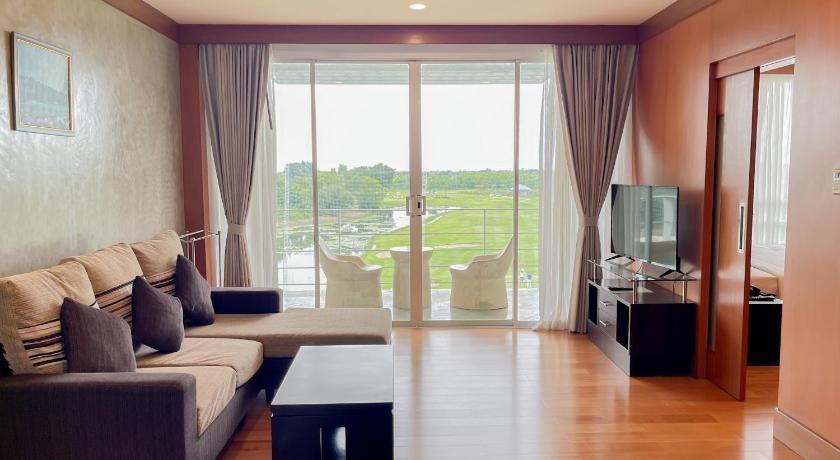 Image of Standard Suite Balcony 0