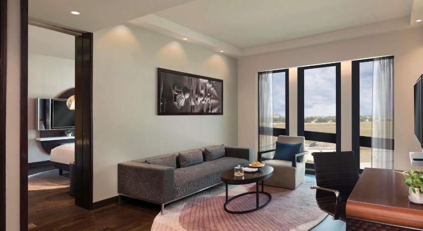 Image of Superior King Suite - Pool Side with 20% discount on food, beverages, spa and laundry | Complimentary one way airport transfer | Lounge access and cocktail hours 3