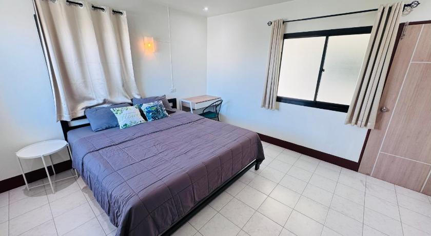 Image of Standard Studio Apartment Balcony 1