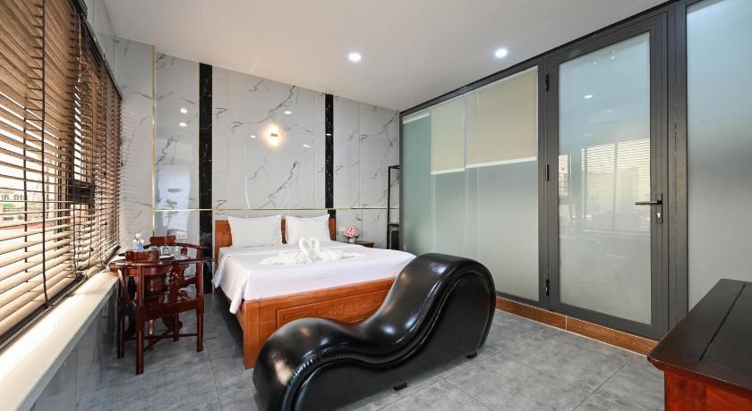 ホーチミン Red Sun Airport Saigon Hotel 3つ星 ホテル 眺望