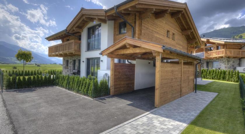 Deer & Dear Luxury Chalet photo