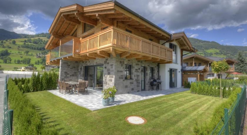 Deer &amp; Dear Luxury Chalet — Hotel in Piesendorf