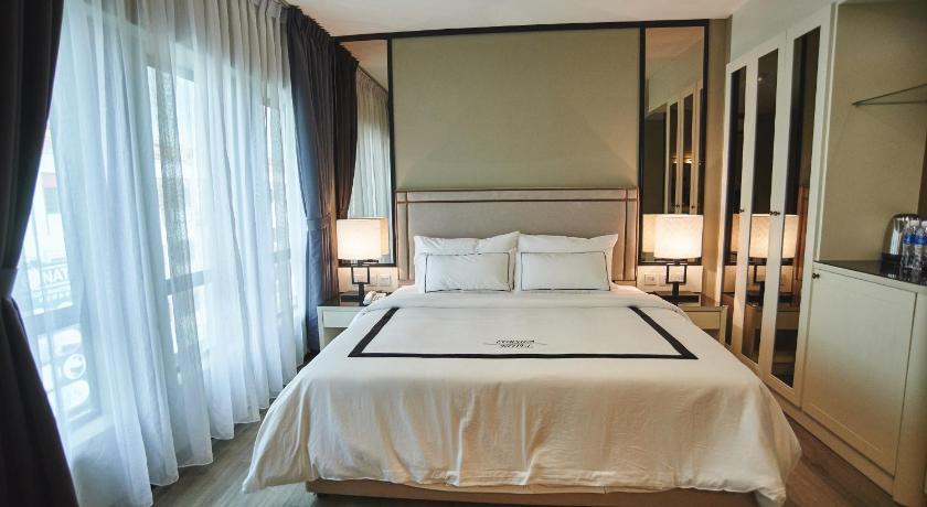Corsica Hotel photo