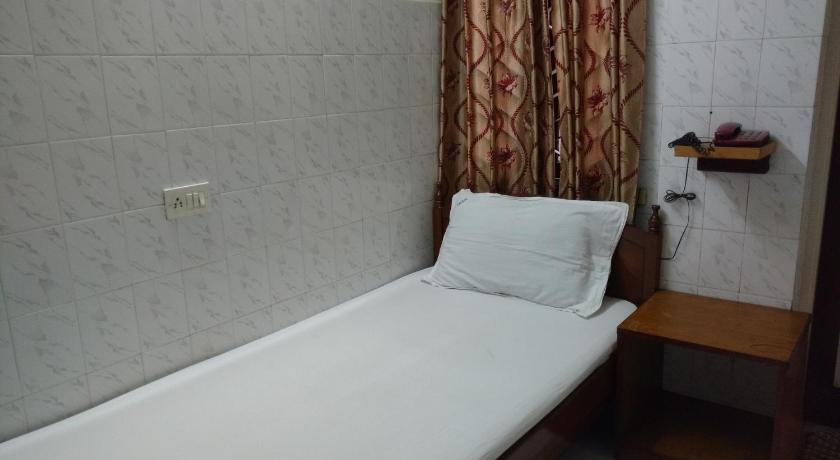 Image of Small Single Room 0