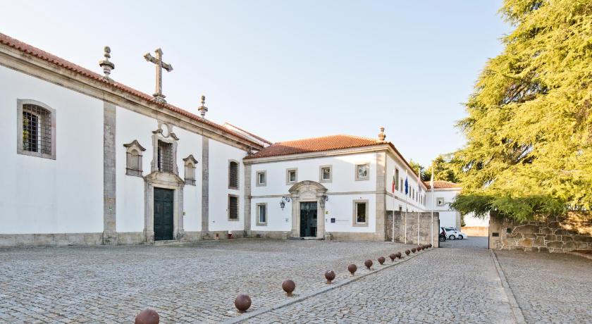 オリベイラ・ド・ホスピタル Pousada Convento de Vila Pouca da Beira - Historic Hotel 4つ星 ホテル ロビー