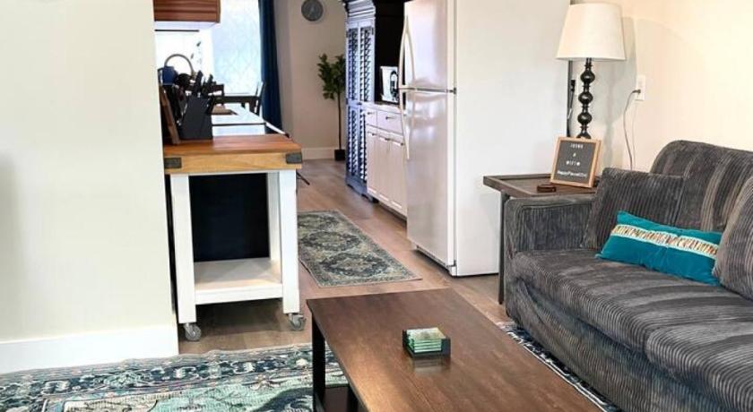 南乔丹 (UT) 2 whole houses, Fire pit, Game room, feel at home. 3星级 住宿 景观