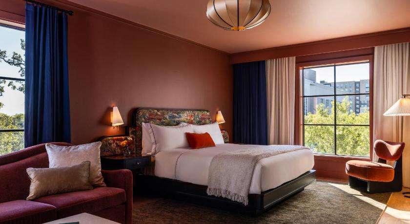 휴스턴 (TX) Hotel Daphne 4성급 숙소 스위트룸