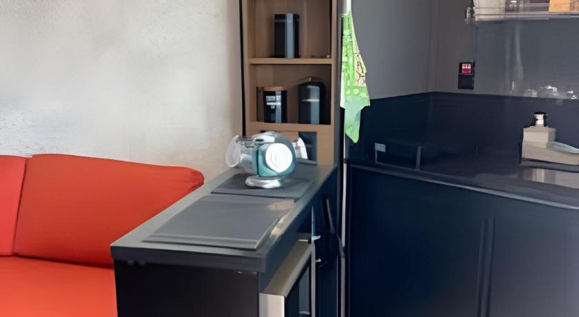 Image of Apartment 6