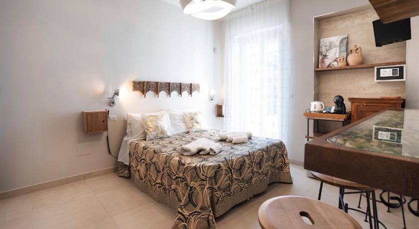 Image of Deluxe Double or Twin Room with Balcony 0