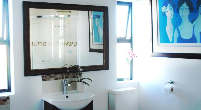 Tradewinds Guest House - image 5