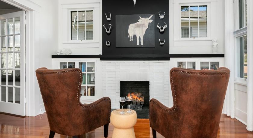 La Belle Bungalow - 2b2b, Pet Friendly with fee