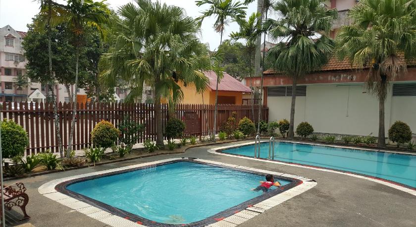 Anjung Homestay With Airport Shuttle photo