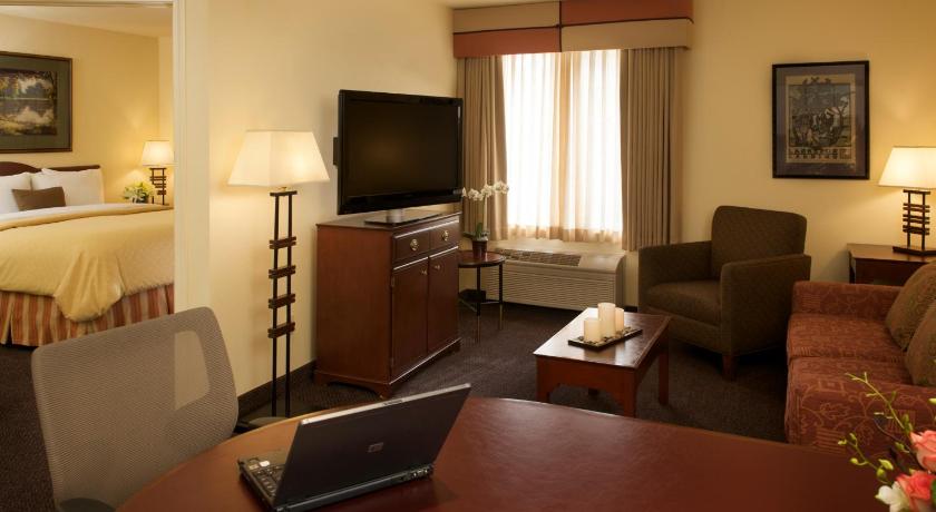 Larkspur Landing Roseville - An All-Suite Hotel