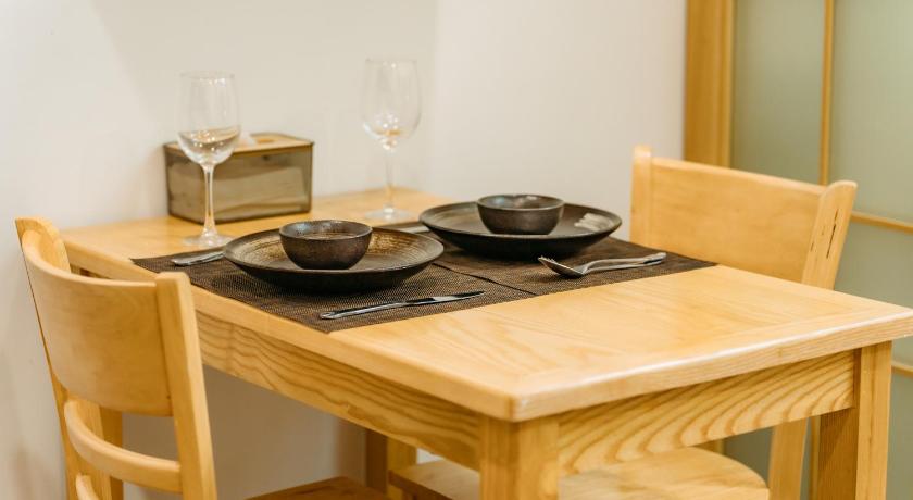 하노이 더 세타이 아파트먼트 린랑 바이 XOI 레지던스 (The Setai Apartment Linh Lang by XOI Residences) 4성급 게스트하우스 수영장