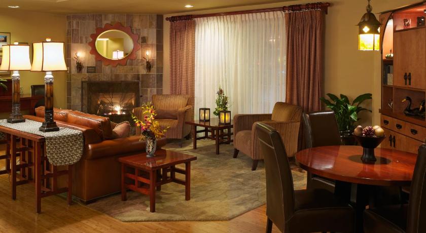 Larkspur Landing Roseville - An All-Suite Hotel