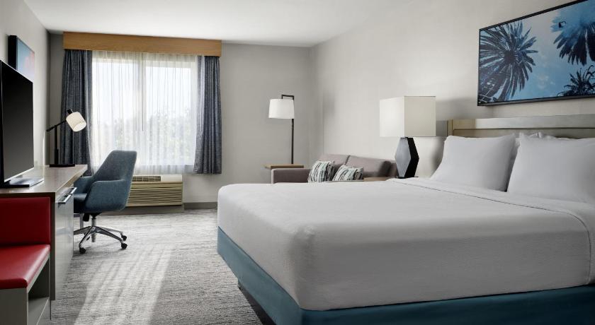 صورة 1 King Corner Rm High Floor With Sofabed (1 KING CORNER RM HIGH FLOOR WITH SOFABED) 0