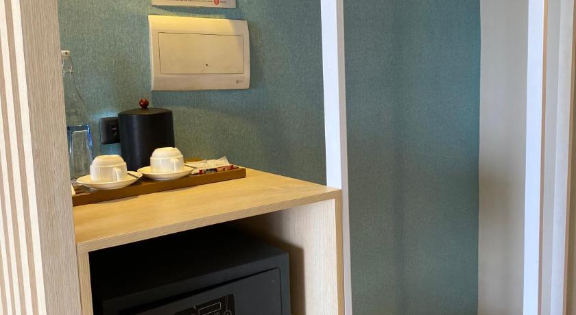 Image of Deluxe Room 15