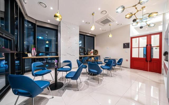 Seoul Bulgwang Forestar Hotel 2-Star Hotel suite