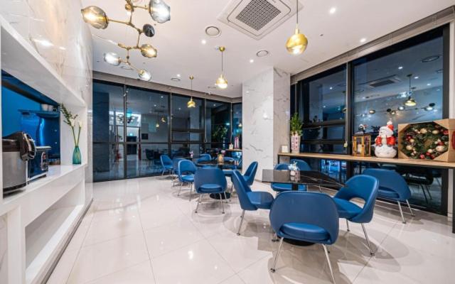 Seoul Bulgwang Forestar Hotel 2-Star Hotel view