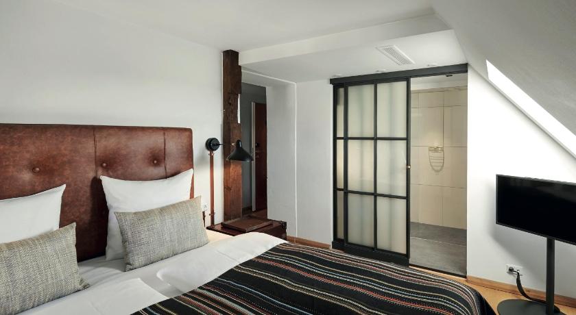 Image of Deluxe Junior Suite 1