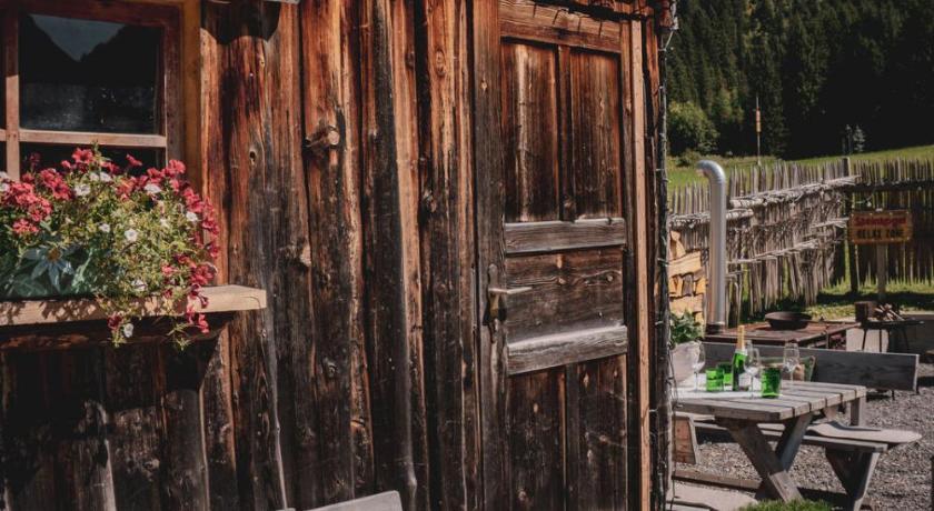 ザンクト・レオンハルト・イム・ピッツタール Pension Steinkogel 3つ星 ホテル プール