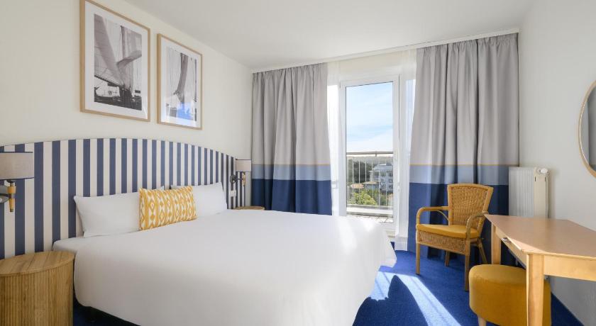Image of Junior Suite 0