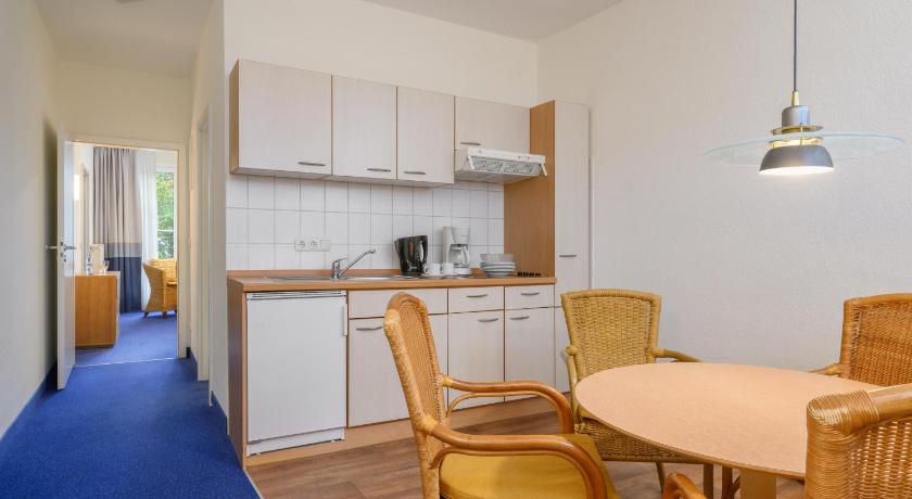 Image of Suite with Broadway view 1