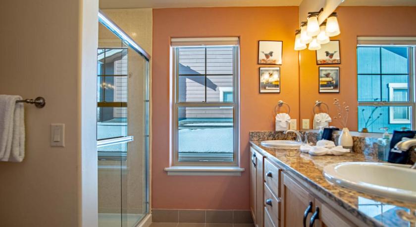 Hailey 2BD Sweetwater Condo - Community Park, Pool + Hot Tub 3-Star Accommodation suite