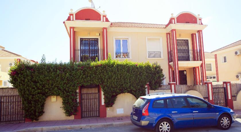 Image of Three-Bedroom House 13