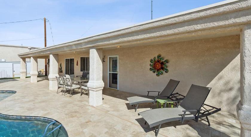 Lake Havasu City (AZ) Havasu Hacienda - Pool Hot Tub Outdoor Kitchen 4-Star Accommodation exterior