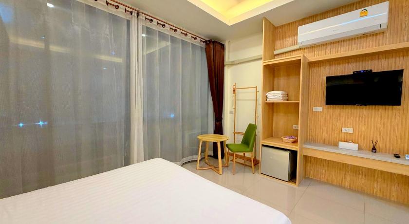 Image of Family Room with Balcony 15