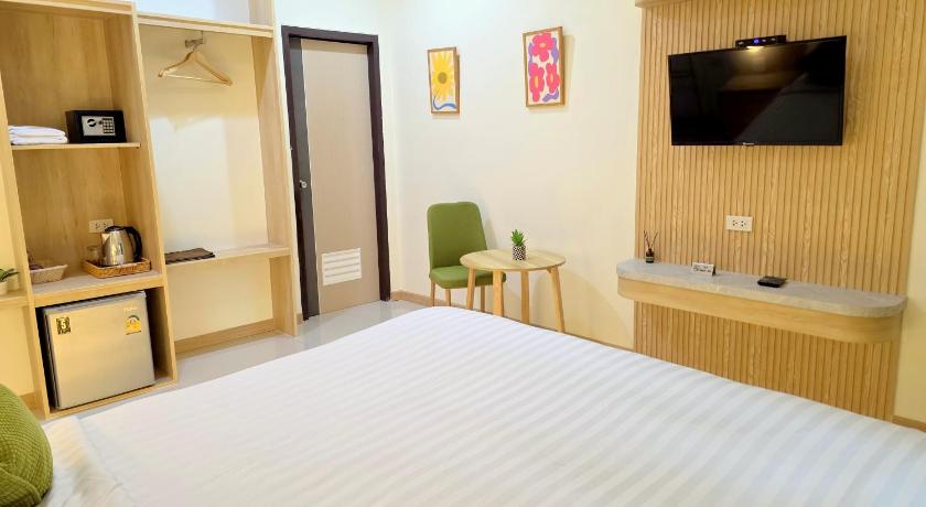 Image of Standard Room without Window 16