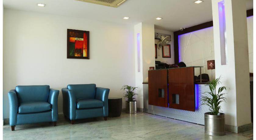 Airport Hotel The R Blues photo
