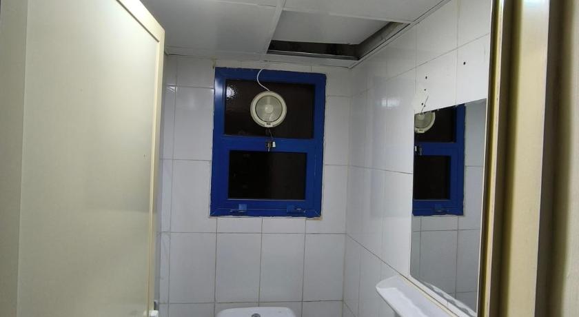 阿治曼 Rooms for family near to bus station  2星级 民宿 套房