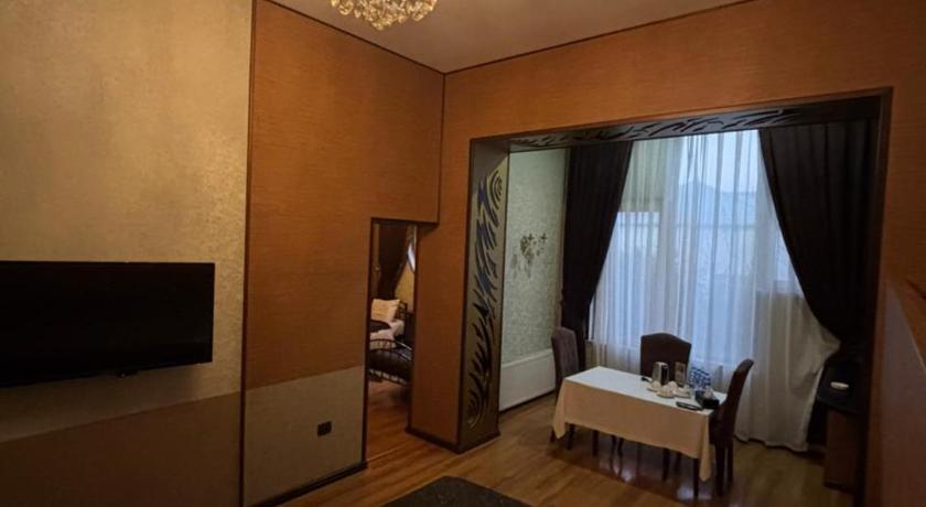 Családi szoba saját fürdőszobával (Family Room with Private Bathroom) fotója 0